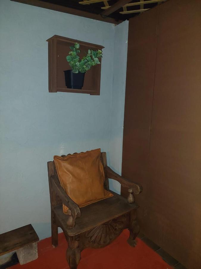 Nirvana 2, Habitacion Doble Con Todos Sus Servicios Guatemala Exterior foto