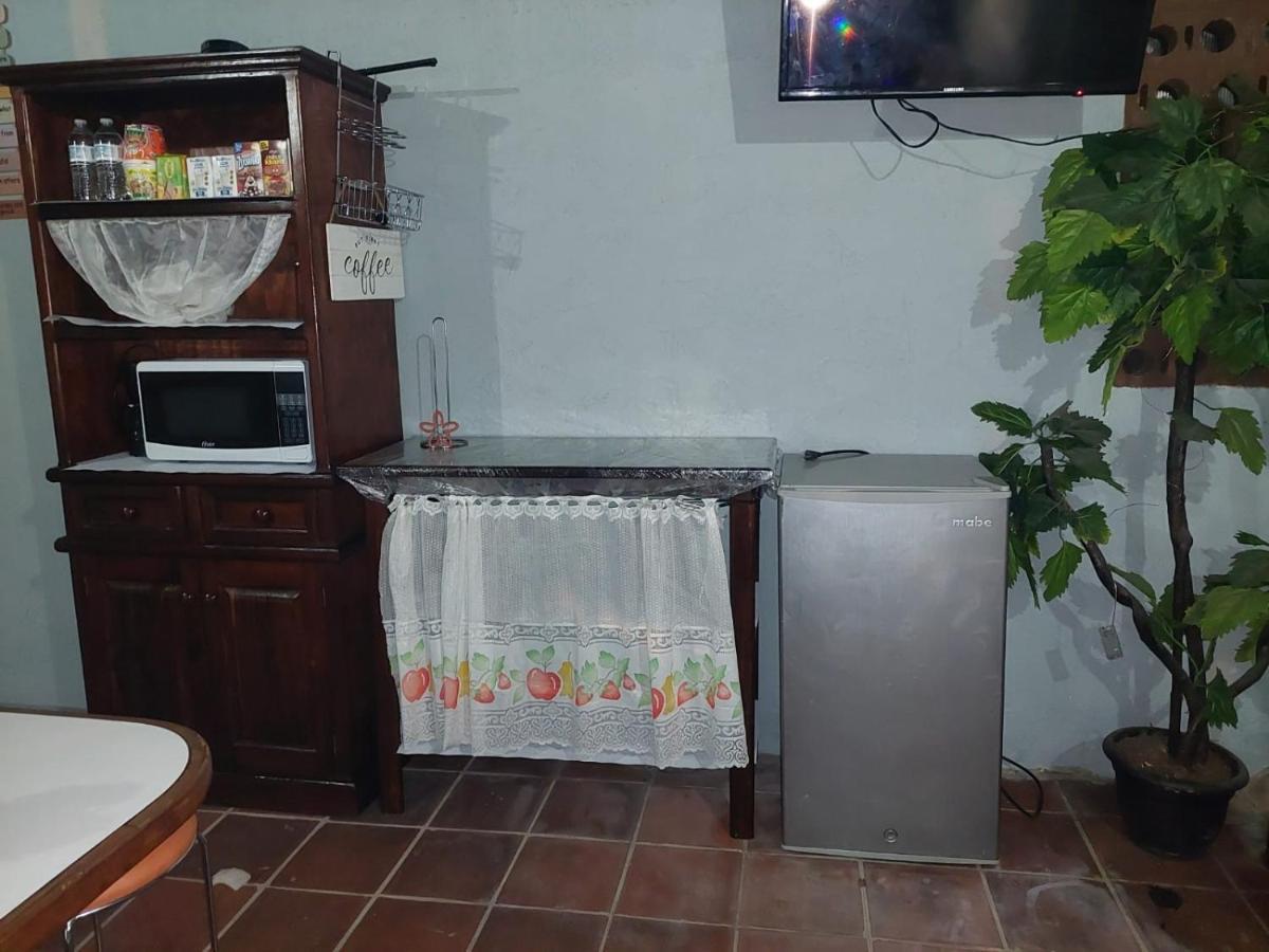 Nirvana 2, Habitacion Doble Con Todos Sus Servicios Guatemala Exterior foto